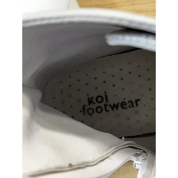 Koi‎ Footwear Women's Platform Ankle Boots Size 9 White Lace Up Lug Sole - Picture 15 of 16